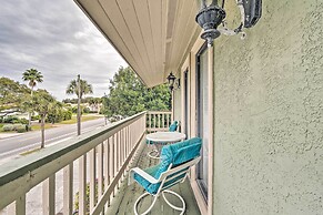 Central Venice Apartment w/ Balcony, Walk to Beach