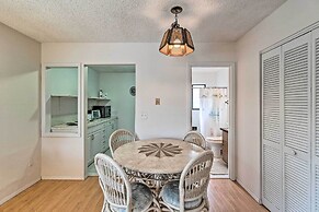 Central Venice Apartment w/ Balcony, Walk to Beach