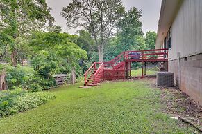 Yard + 15' Boat Slip: Waterfront Grove Getaway