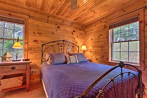 Secluded Cabin Between Boone & Blowing Rock!