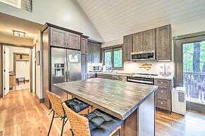 Chic Brevard Cabin - Nature, Trails, & Water!