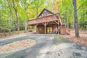 Chic Brevard Cabin - Nature, Trails, & Water!