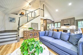 Chic Brevard Cabin - Nature, Trails, & Water!