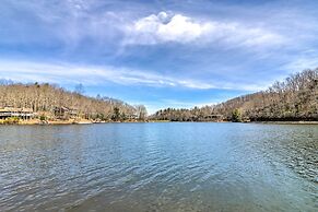 Chic Brevard Cabin - Nature, Trails, & Water!