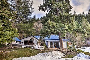 The Fusion Retreat on 4 Acres: Hike On-site!