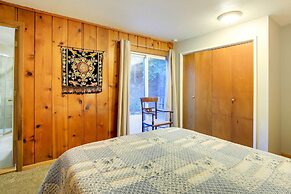 The Fusion Retreat on 4 Acres: Hike On-site!