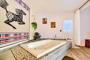 The Fusion Retreat on 4 Acres: Hike On-site!