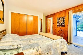 The Fusion Retreat on 4 Acres: Hike On-site!