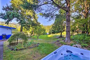 The Fusion Retreat on 4 Acres: Hike On-site!