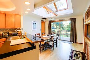 The Fusion Retreat on 4 Acres: Hike On-site!