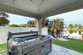 Bright Bayfront Home < 2 Mi to Hernando Beach!