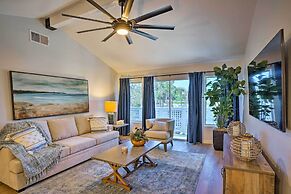 Cozy-chic Condo: Walk to Beach & Park!