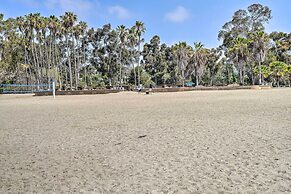 Cozy-chic Condo: Walk to Beach & Park!