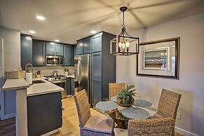 Cozy-chic Condo: Walk to Beach & Park!