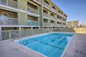 Cozy Carolina Beach Condo w/ Ocean Views!