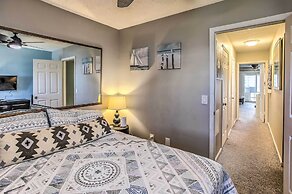 Cozy Carolina Beach Condo w/ Ocean Views!