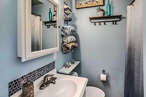 Cozy Carolina Beach Condo w/ Ocean Views!