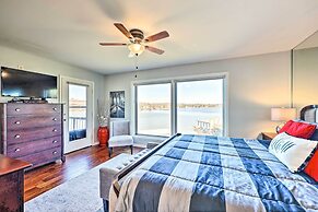 Waterfront Condo w/ Pool Access in Hot Springs