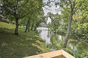 Mountain Home Cottage w/ Deck on White River!