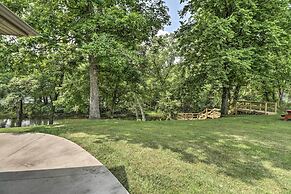 Mountain Home Cottage w/ Deck on White River!