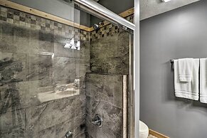 Mountain Home Cottage w/ Deck on White River!