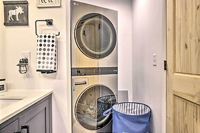 1 Mi to St Marys Glacier Trail: Modern Mtn Cabin!