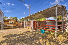 'the Goat Hut' Studio Casita: 11 Mi to Strip!