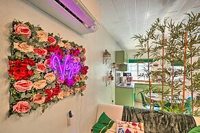 'the Goat Hut' Studio Casita: 11 Mi to Strip!