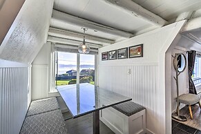 Puget Sound Cabin With Hot Tub and Water Views!