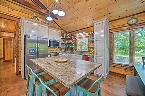 'falling Star' Eagletown Cabin w/ Hot Tub: Pets OK