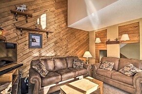 Lutsen Mountain Townhome - 2 Mi to Lake Superior!