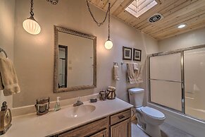 Airy Alto Escape: 1 Mi to Ruidoso Winter Park