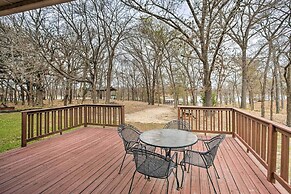 Family Alba Home w/ Boat Dock on Lake Fork!
