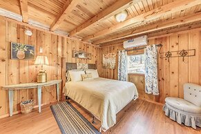 Ruidoso Cabin w/ Hot Tub - 2 Mi to Grindstone Lake