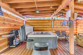 Ruidoso Cabin w/ Hot Tub - 2 Mi to Grindstone Lake