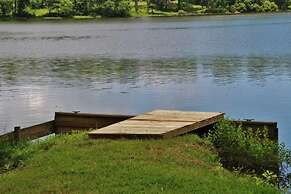 Frankston Home W/deck & Fishing on Lake Palestine!