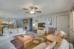 Red River Ski Condo on Main St - Mtn View!