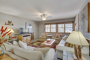 Red River Ski Condo on Main St - Mtn View!