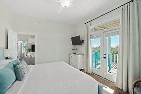 'coastal Vista' - Walk to Emerald Isle Beach!