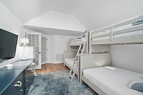 'coastal Vista' - Walk to Emerald Isle Beach!