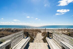 'coastal Vista' - Walk to Emerald Isle Beach!