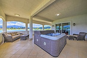 Massive, Grand Chic Getaway on Pend Oreille River!