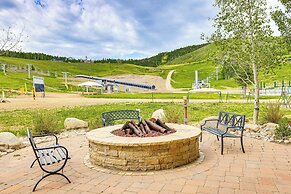 Ski-in/ski-out Granby Penthouse w/ Mountain Views!