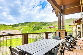 Ski-in/ski-out Granby Penthouse w/ Mountain Views!