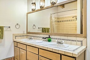 Las Cruces Home 'La Casa Blanca' w/ Courtyard