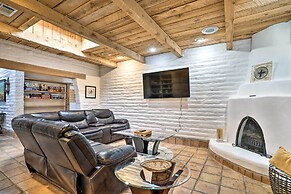 Las Cruces Home 'La Casa Blanca' w/ Courtyard