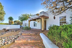 Las Cruces Home 'La Casa Blanca' w/ Courtyard