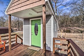 La Petite Maison in Mount Olive w/ Fire Pit!