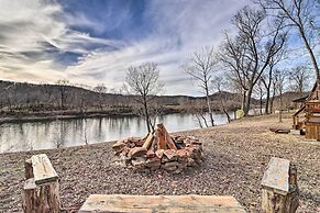 La Petite Maison in Mount Olive w/ Fire Pit!