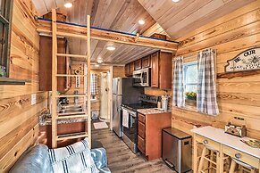 La Petite Maison in Mount Olive w/ Fire Pit!